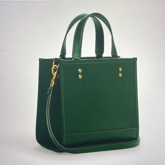 🛷 DISNEY X COACH DEMPSEY TOTE 22  AND CORNER ZIP WRISTLET WITH SLED MOTIF 🛷 - Picture 15 of 16